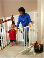 KidCo G-20 child safety gate